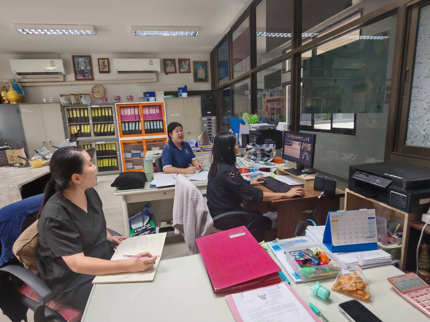 พชห้างฉัตร  เข้าร่วมรับฟังการประชุมกรมการพัฒนาชุมชน ครั้งที่ 8/2569 ผ่านระบบวีดิทัศน์ทางไกล (Video Conference)