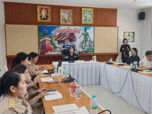 พช.ห้างฉัตร ร่วมประชุมติดตามผลการดำเนินงานของสำนักงานพัฒนาชุมชนจังหวัด และรับมอบนโยบายขับเคลื่อนงานพัฒนาชุมชน ประจำปี 2570 